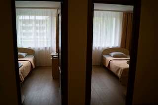 Отель Туристско-оздоровительный комплекс Пышки Гродно Двухместный номер с 2 отдельными кроватями и балконом-3