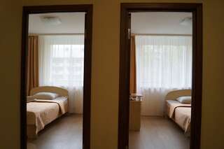 Отель Туристско-оздоровительный комплекс Пышки Гродно Двухместный номер с 2 отдельными кроватями и балконом-4